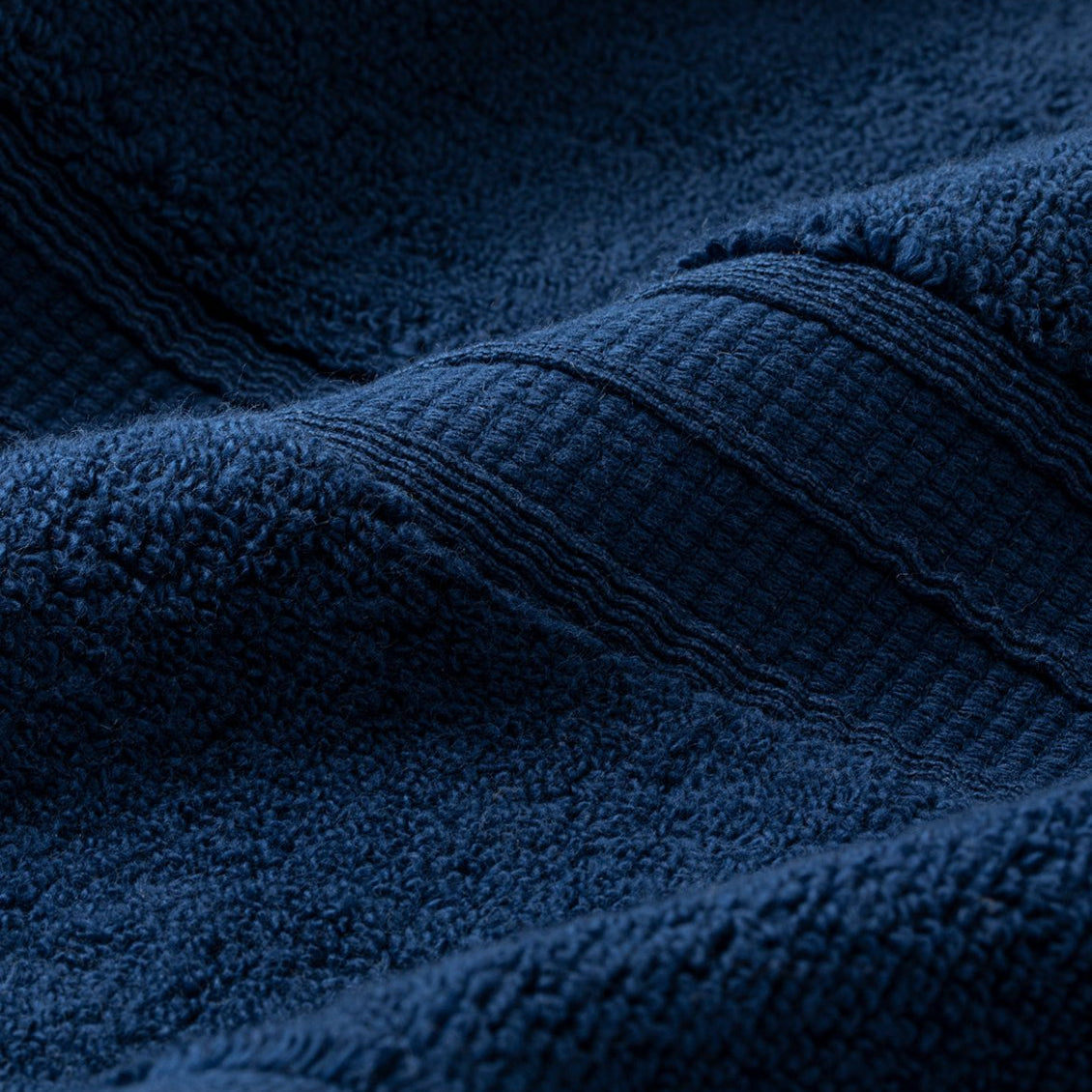 Super-Plush Towels Navy Detail | Duman Home