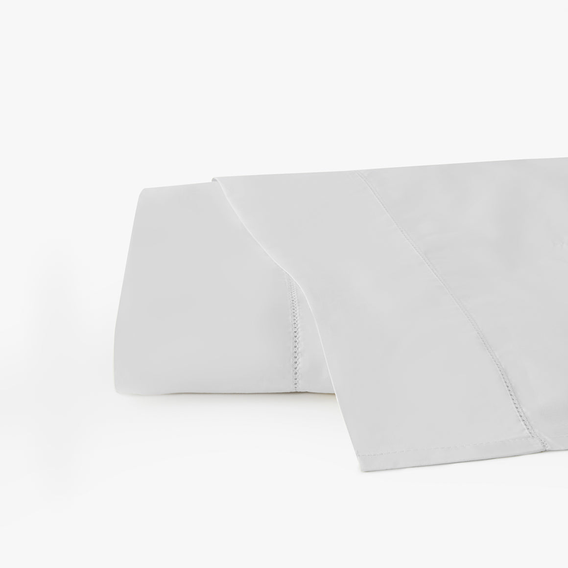 Signature Hemstitch Organic Top Sheet White Detail | Duman Home