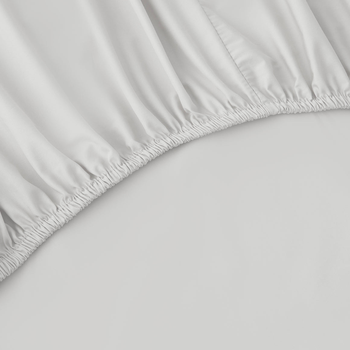 Percale Organic Sheet Set Mist Detail | Duman Home