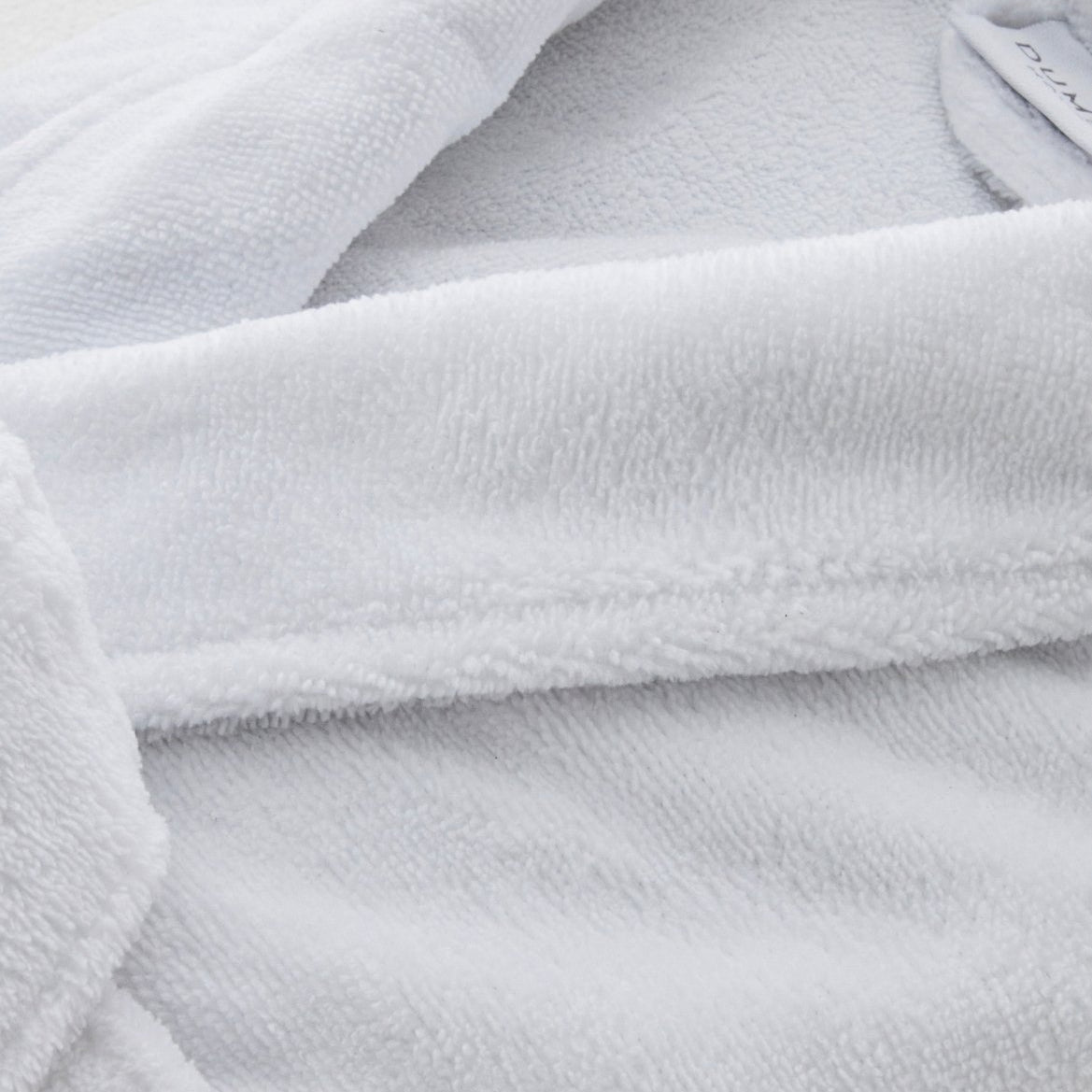 Turkish Velour Robe White Detail | Duman Home