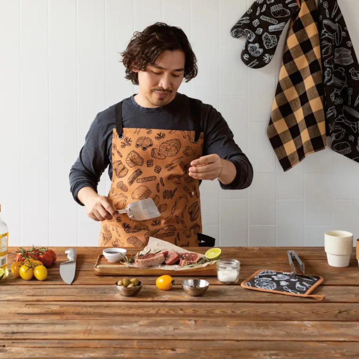 Man with apron and On the Grill Dishtowels Set | Duman Home