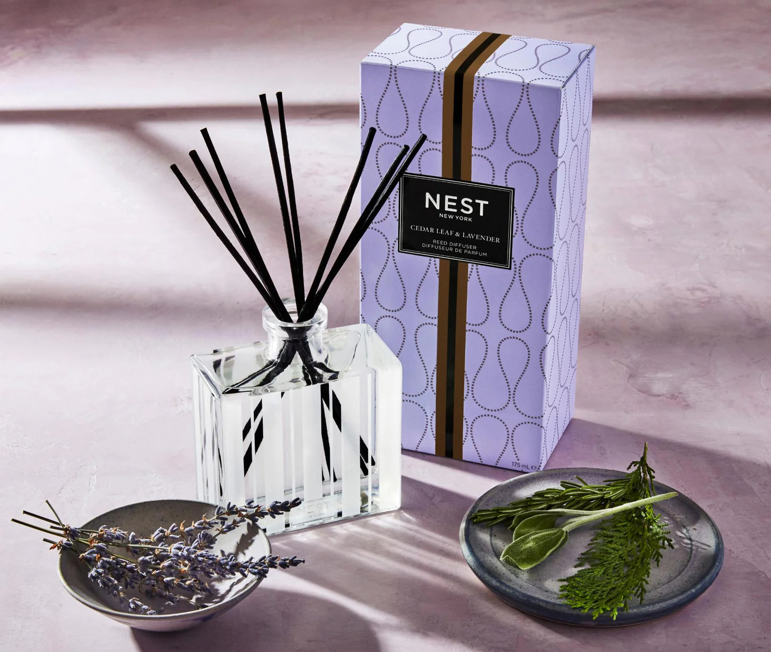 Nest Cedar Leaf & Lavender Reed Diffuser