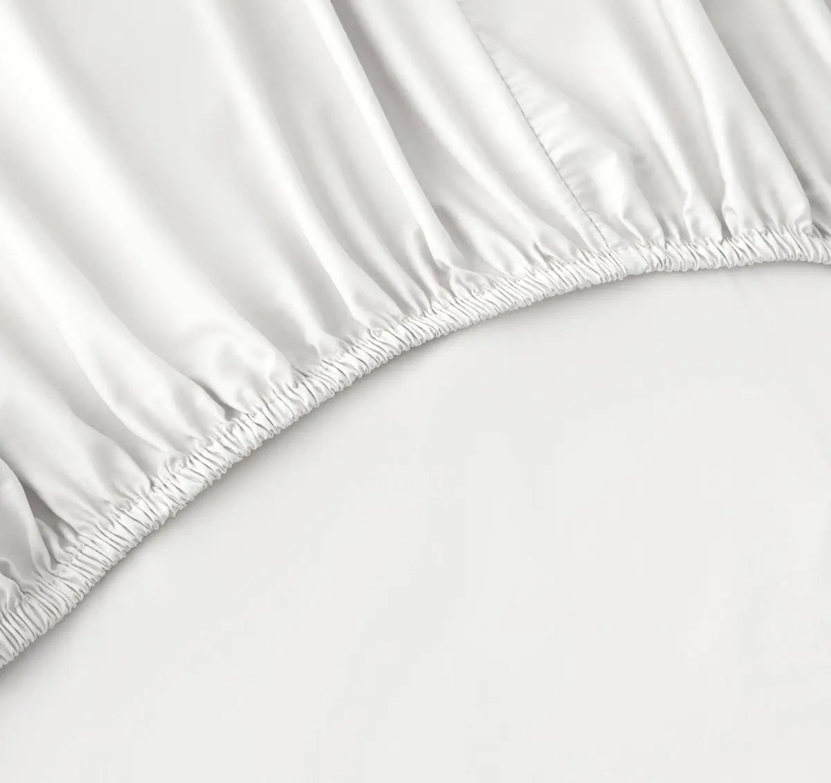White fitted sheet close-up