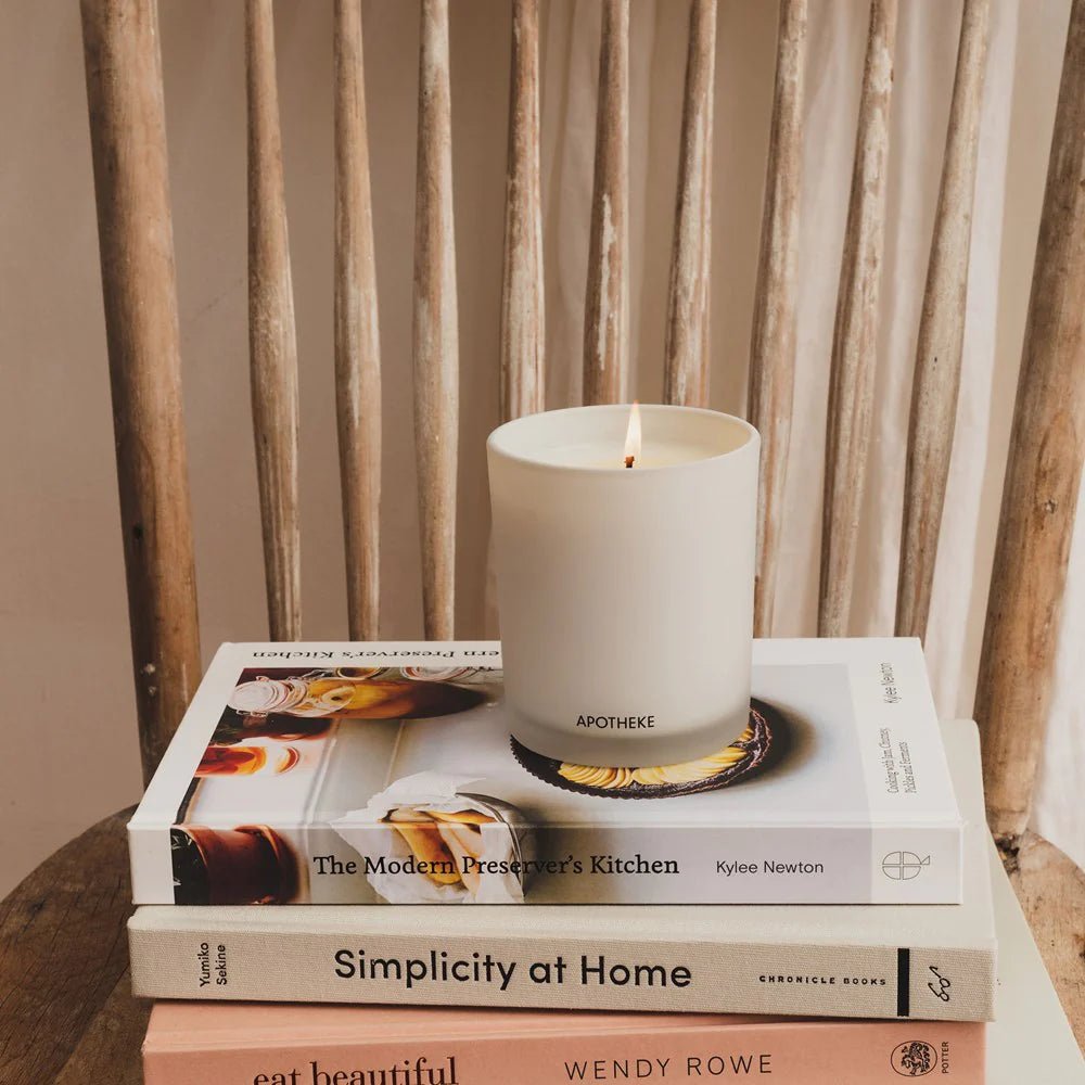 Apotheke Candle with books | Duman Home